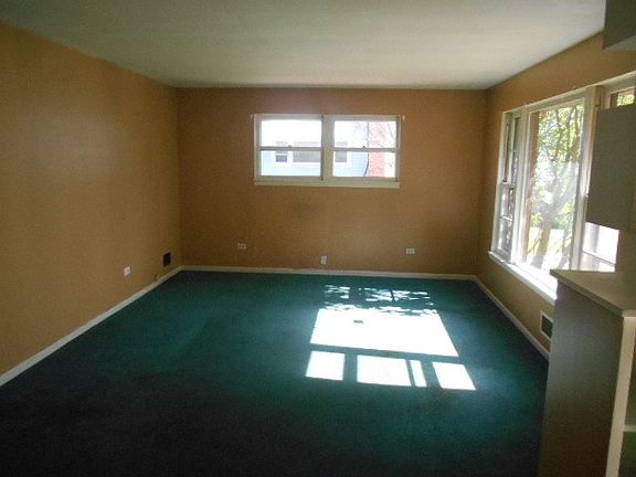 2nd image of 4020 Prairie Ave