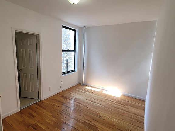 5th image of 1254 Morris Ave #3C