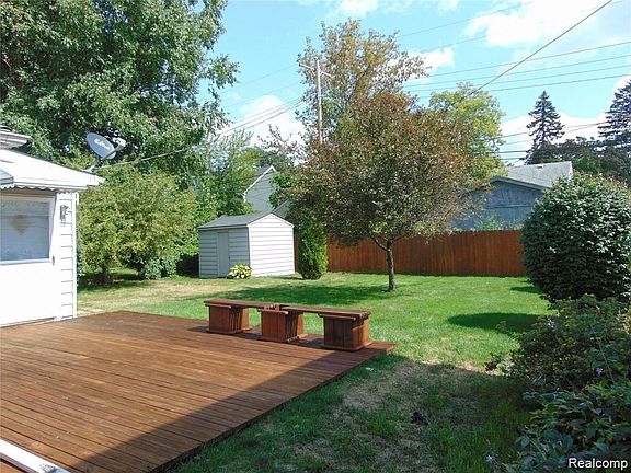 2nd image of 1828 Clifton Ave