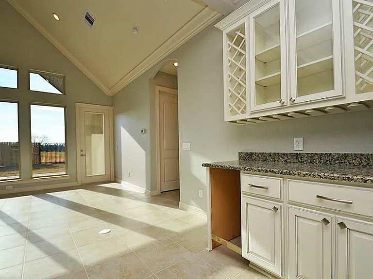 4802 Fairford — Photo 11