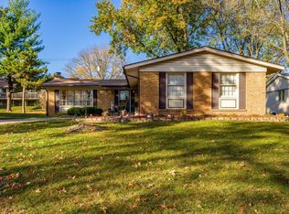 5902 Alma Dr, Rockford, IL