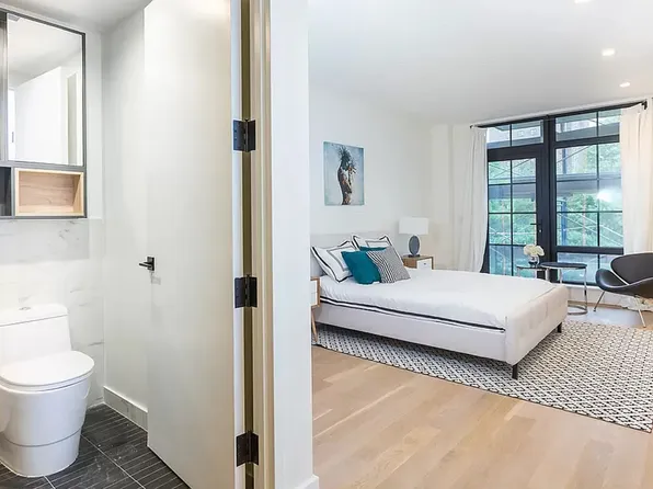 25 Bruckner Boulevard image 6 of 12