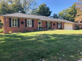 650 Elm Dr, Plainfield, IN 46168
