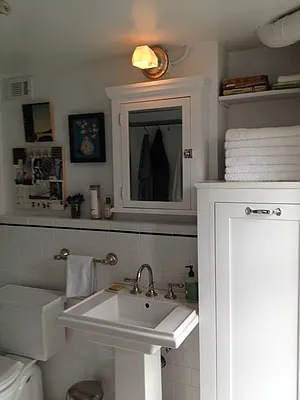 Rented by Ozymandius Realty | media 8