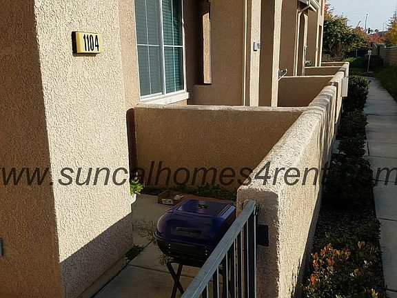 3rd image of 1104 Dante Cir