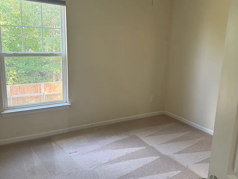 2047 Chilhowee Dr — Photo 16