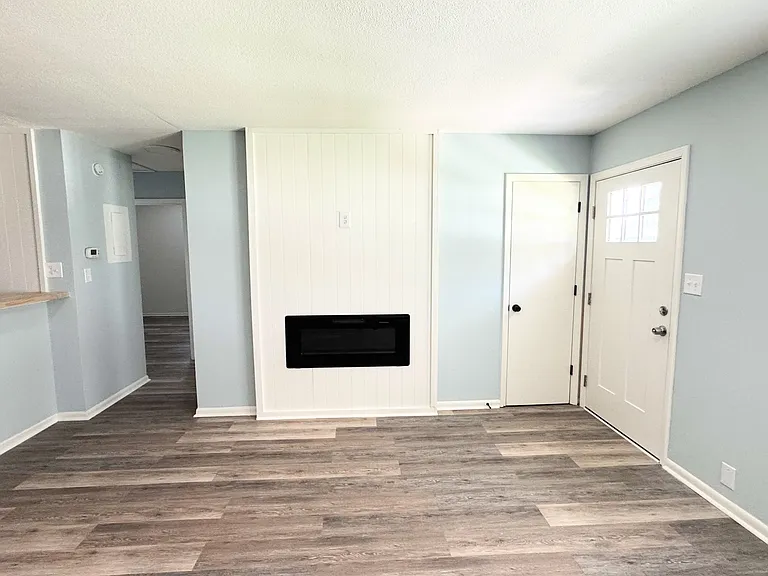 4213 Peachtree Ave — Photo 5