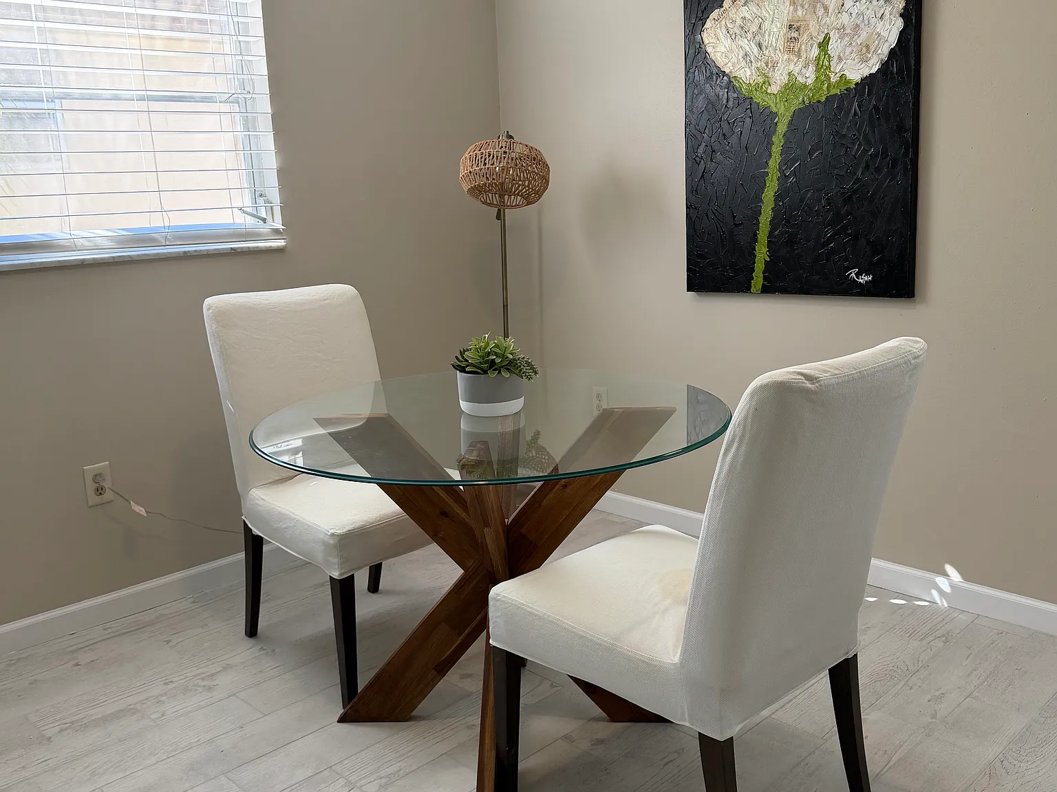 1 bed, 696 sqft, $2,000 — Photo 2