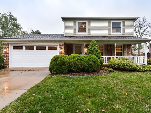 2nd image of 617 Eastlook Dr