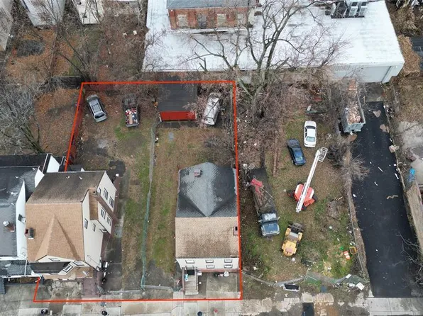 117-121 E Holsman St, Paterson, NJ 07522