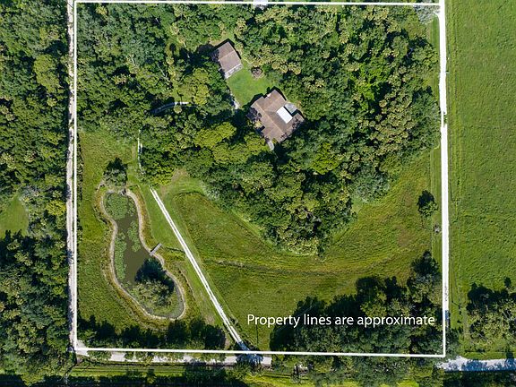 4th image of 13500 NW 2nd Avenue