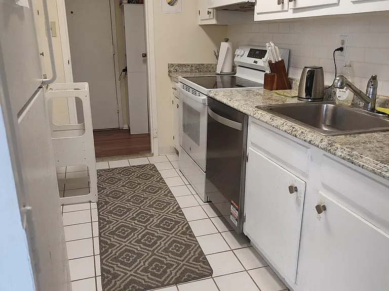 9701 Fields Rd #1002 — Photo 15
