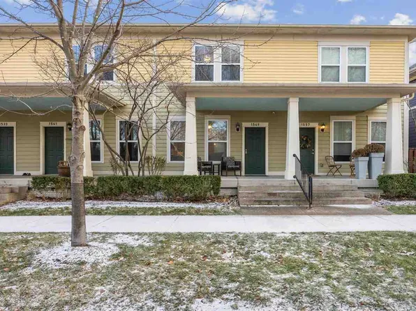 1549 Foster Rd, Iowa City, IA 52245