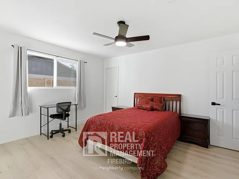 4112 S Grandview Ave — Photo 13