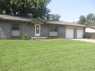 311 N James St, Haysville, KS 67060