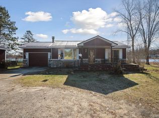 1901 Beach Dr, Crystal, MI 48818