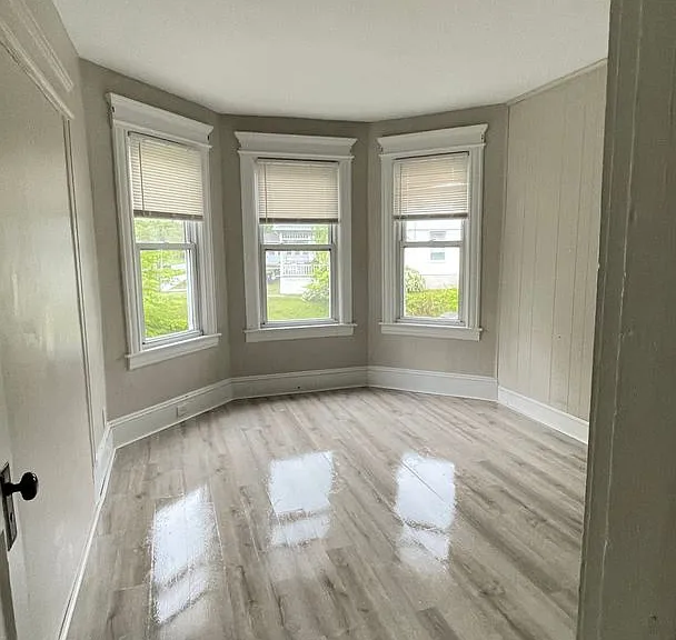 96 Nonotuck Ave — Photo 9