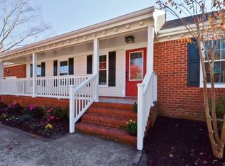 813 Stockleybridge Dr, Chesapeake, VA 23322