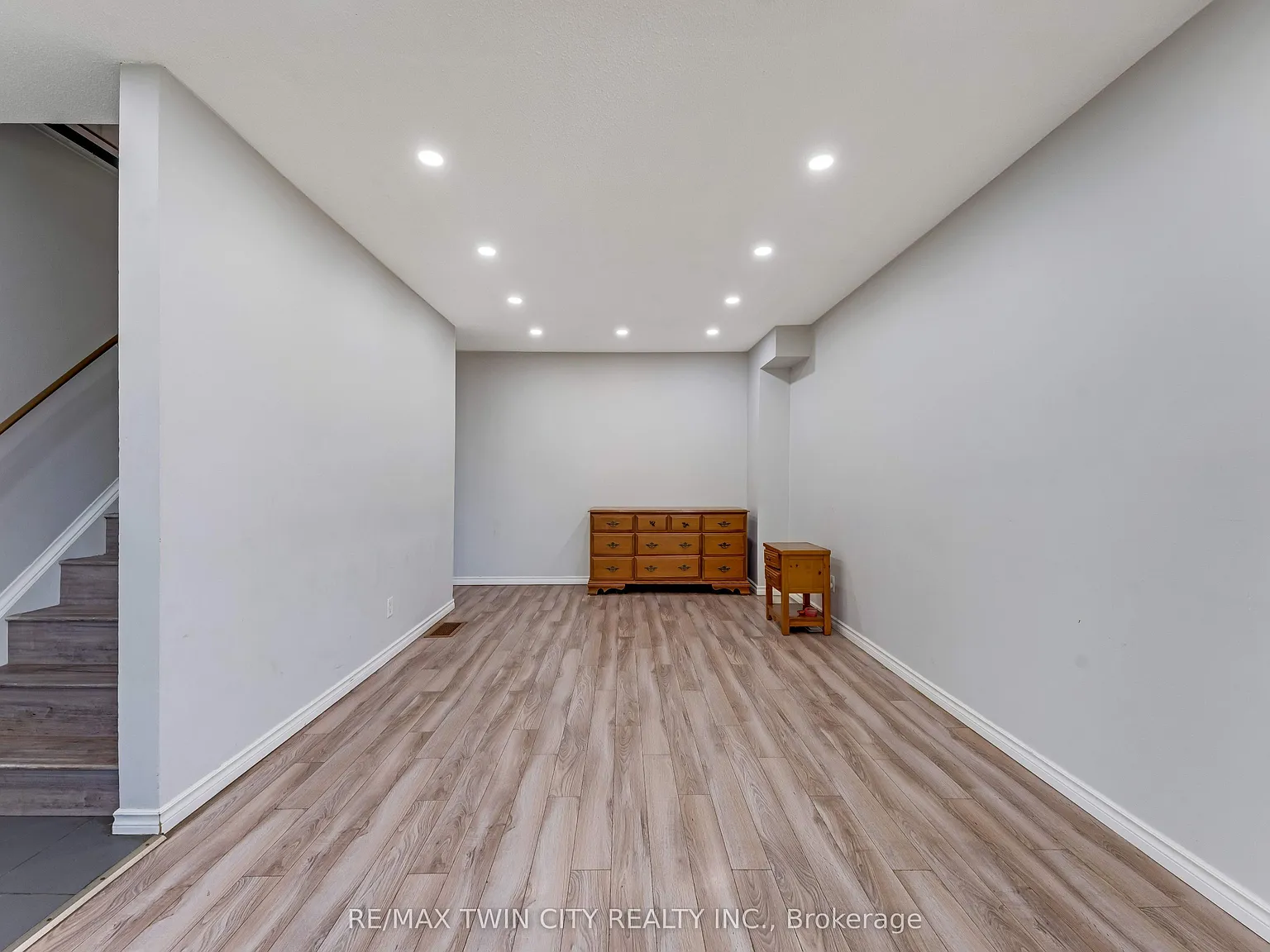 3 bed, $2,250 — Photo 4