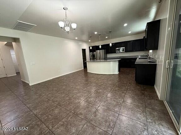 3rd image of 8370 N Ponderosa Pine Pl