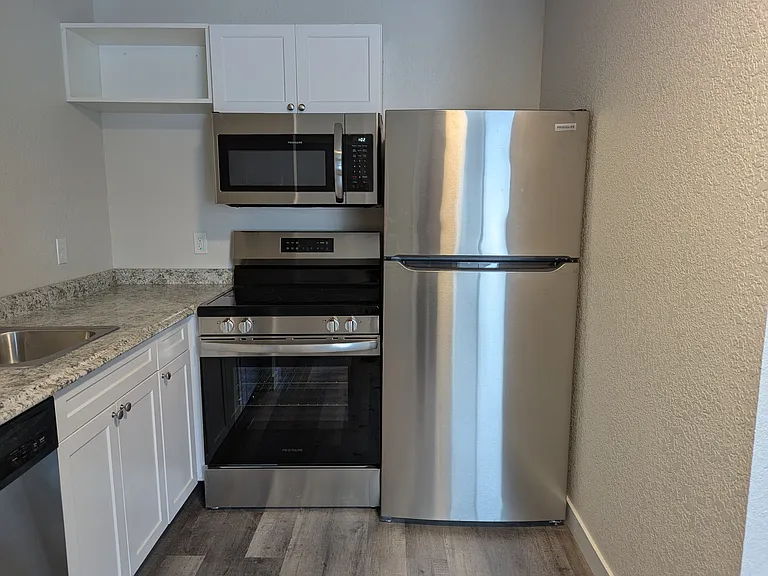 640 E Idaho St #203 — Photo 7