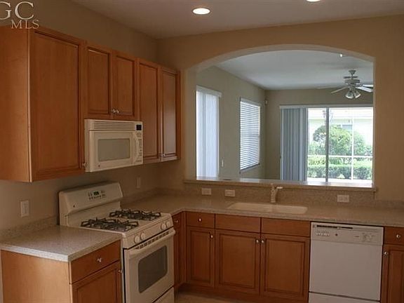 2nd image of 10721 Avila Cir