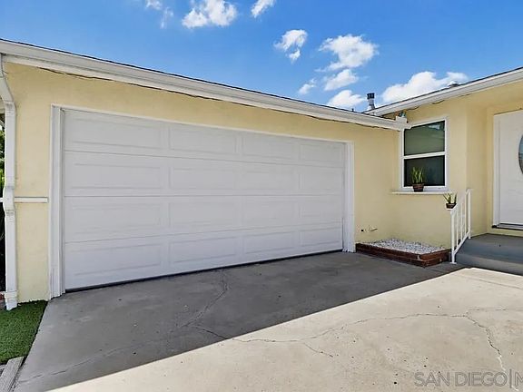 3rd image of 720 Safford Ave