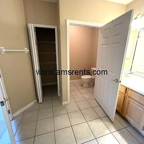 9429 Myrtle Creek Ln #402 — Photo 28