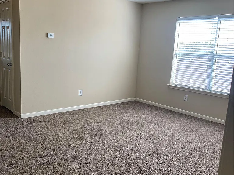 29618 Evergreen Hills Dr — Photo 21