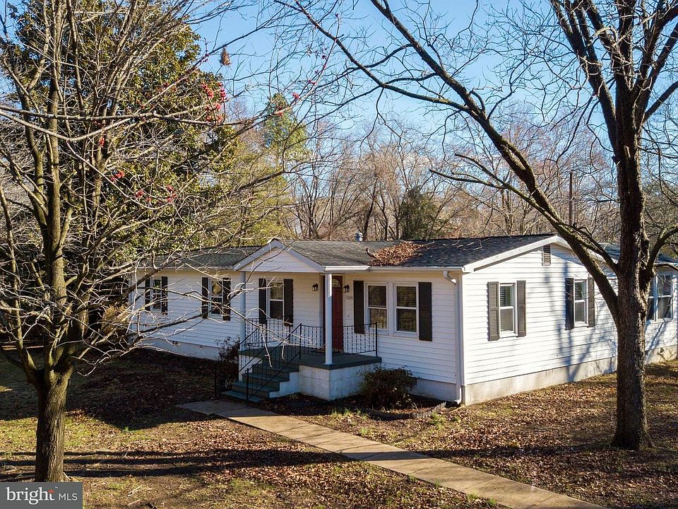 1st image of 1504 Lakeview Dr