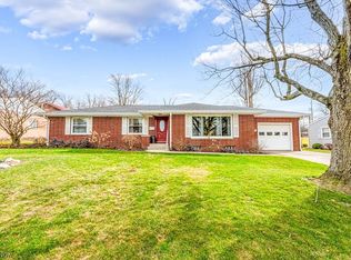 128 James St, Columbiana, OH 44408