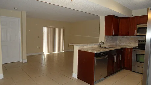 351 Palm Way #201 Photo 1 351 Palm Way #201 Photo 1