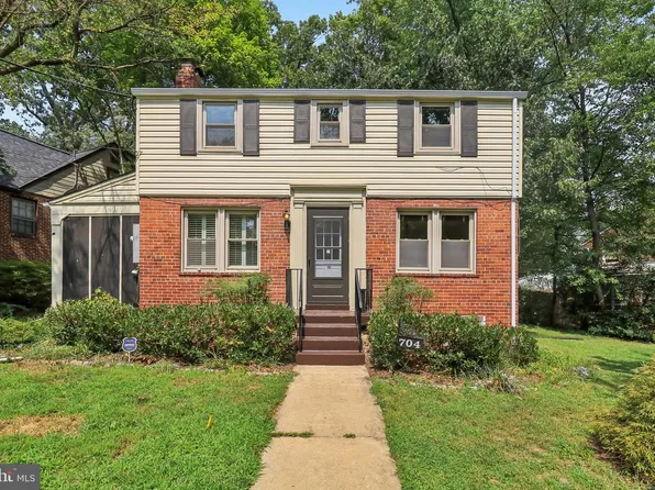 704 Devonshire Ave, Takoma Park, MD 20912