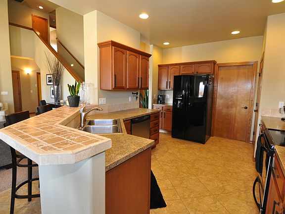 4th image of 1304 S 44th Ave