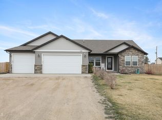 13668 Cherry St NW, Williston, ND 58801