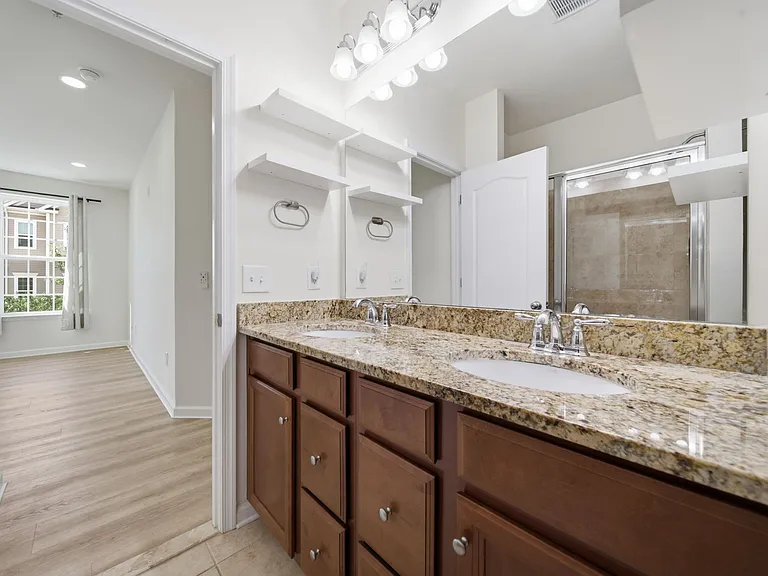 128 Wesmont Dr — Photo 21