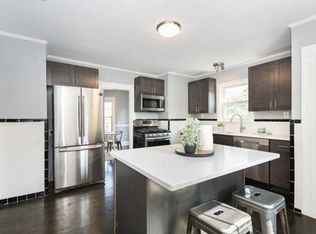 (Undisclosed Address), Somerville, MA 02145