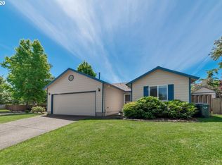 304 NW Angela Ln, Hillsboro, OR 97124