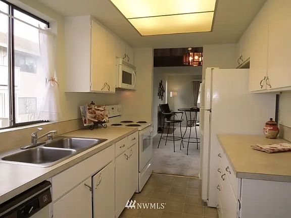 2nd image of 23818 102nd Ave SE #818