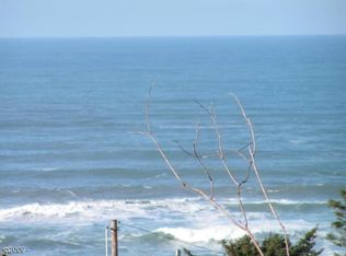 LOT 7 NW Thompson St, Seal Rock, OR