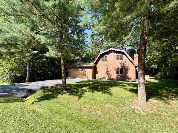 325 Rochester Rd NE, Poplar Grove, IL 61065