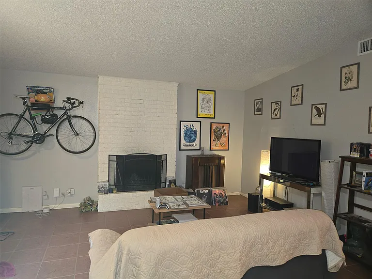 8910 Little Walnut Pkwy #B — Photo 8