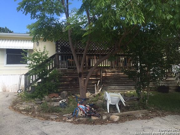 2nd image of 1959 Live Oak Dr