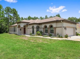 10 Weeping Willow Ct, Homosassa, FL 34446