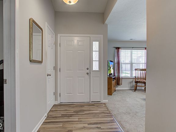 5th image of 5046 Castamere Dr