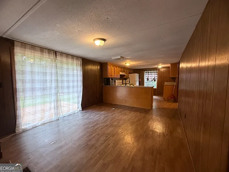 1057 McGee Rd — Photo 10