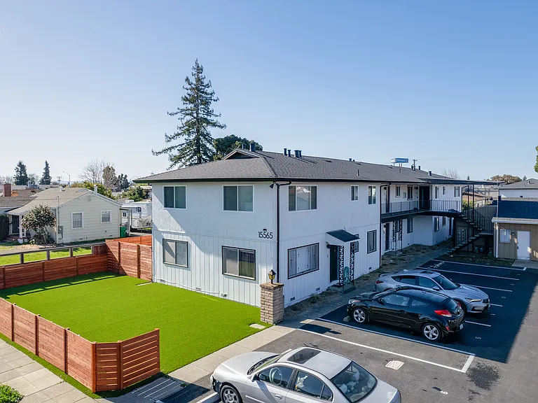 15565 Tracy St #5 — Photo 16