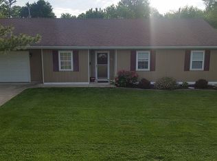 408 Locust St, Cuba, MO 65453