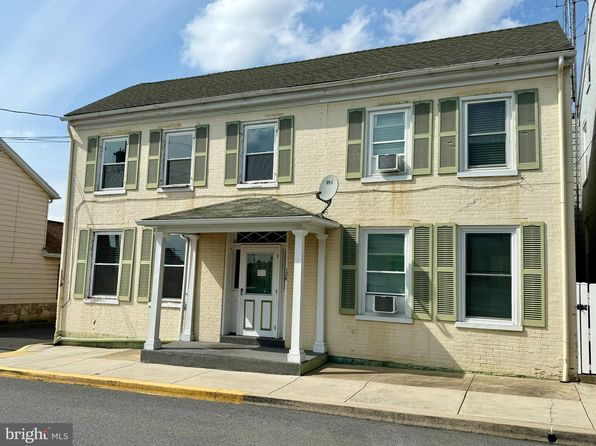 136 E Madison St #1