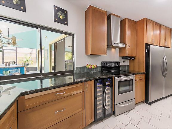 5th image of 16009 Northlake Village Dr